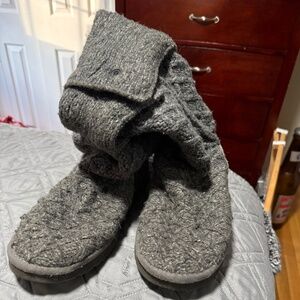 Women’s size 10 Ugg Knit Boots